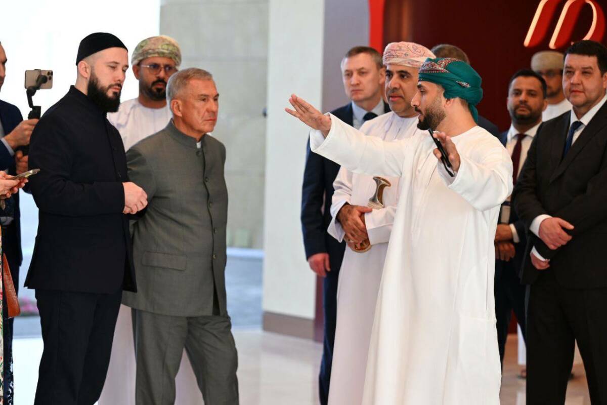 Рустам Минниханов предложил министру строительства Омана обменяться опытом в сфере строительства Рустам Минниханов предложил министру строительства Омана обменяться опытом в сфере строительства