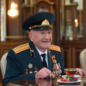 Живой пример стойкости. Алексею Николаевичу Комлеву исполнилось 100 лет