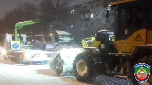За сутки в Казани эвакуировали больше 140 машин, которые мешали уборке снега