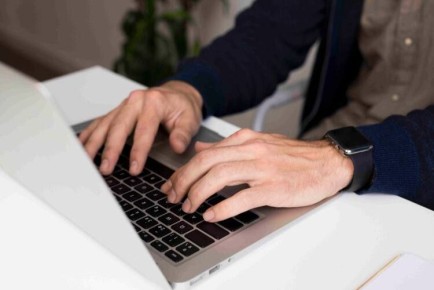 Эксперт объяснила, как рассчитываются дни отпуска и когда работник может впервые его взять