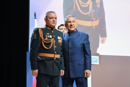 ����� 100 ������� ���������� �������� � ���� ���������� ���