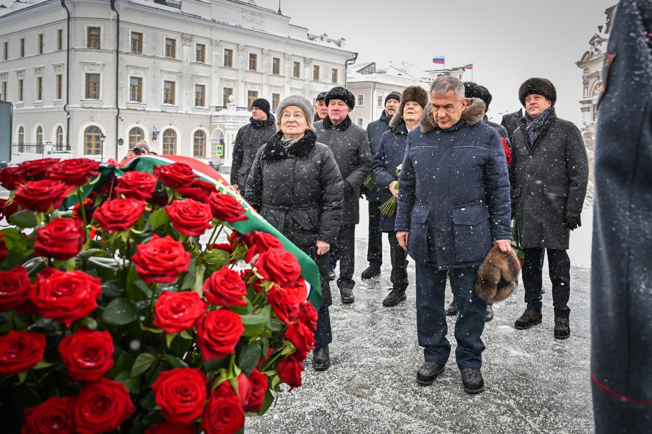 В Татарстане проходят торжественные мероприятия в честь празднования 120-летия со дня рождения Мусы Джалиля В Татарстане проходят торжественные мероприятия в честь празднования 120-летия со дня рождения Мусы Джалиля
