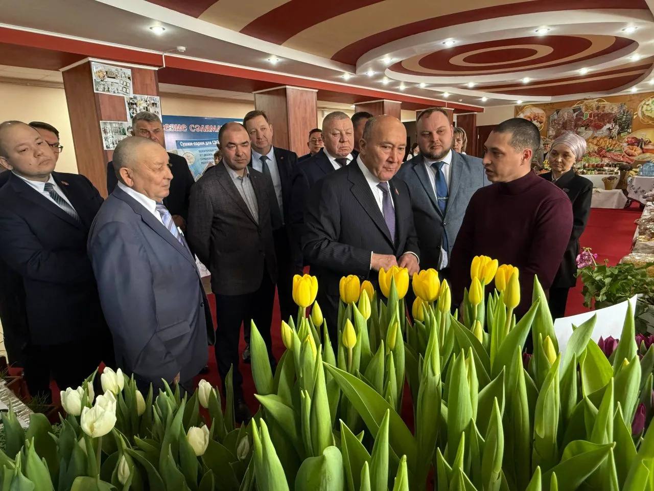 Марат Ахметов: “В Сармановском районе созданы благоприятные условия для ведения бизнеса” Марат Ахметов: “В Сармановском районе созданы благоприятные условия для ведения бизнеса”