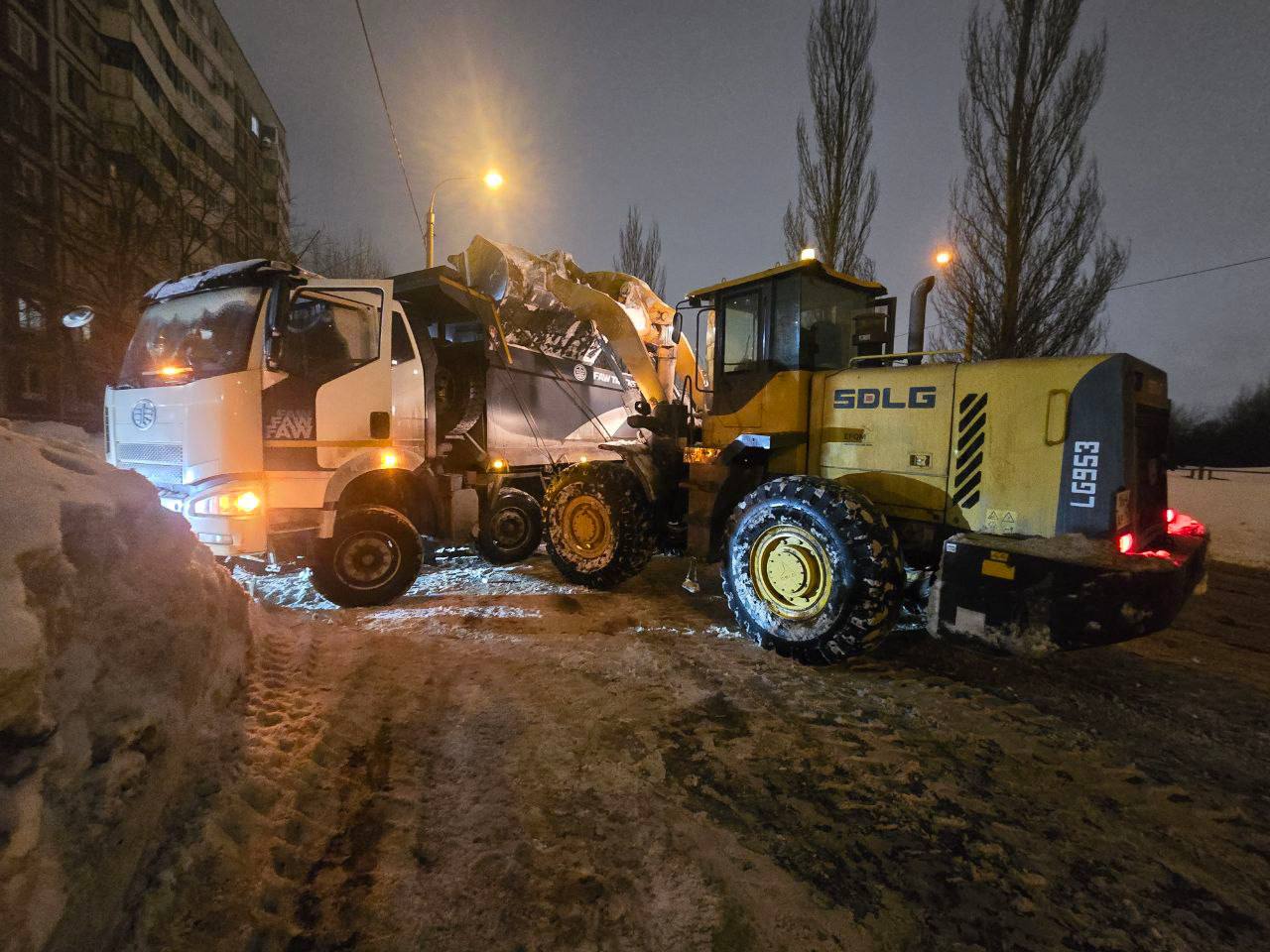Более 1 млн тонн снега вывезли с улиц Казани этой зимой Более 1 млн тонн снега вывезли с улиц Казани этой зимой