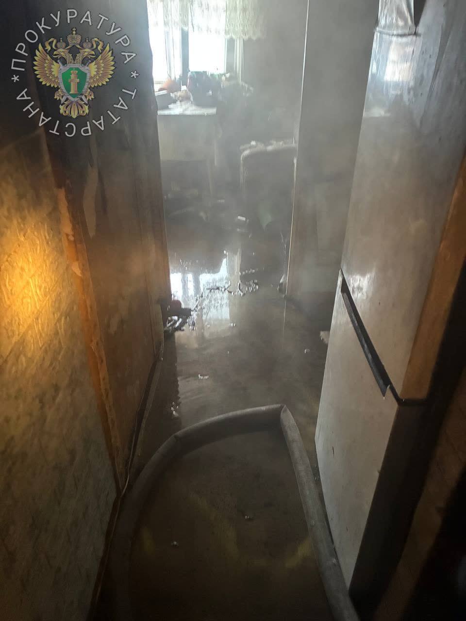 В Нижнекамске при пожаре погибли два человека В Нижнекамске при пожаре погибли два человека