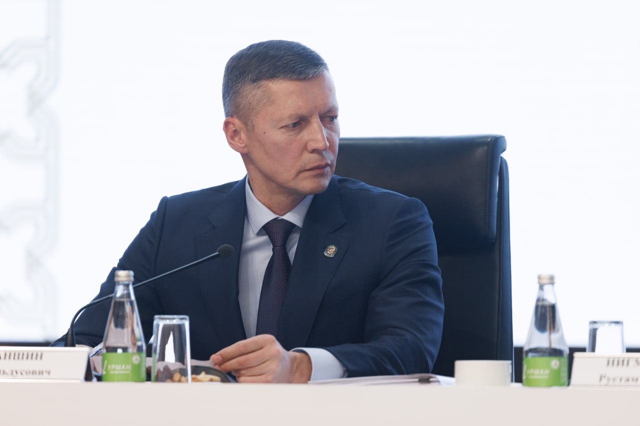 Госсовет РТ досрочно прекратил депутатские полномочия Азата Зиганшина