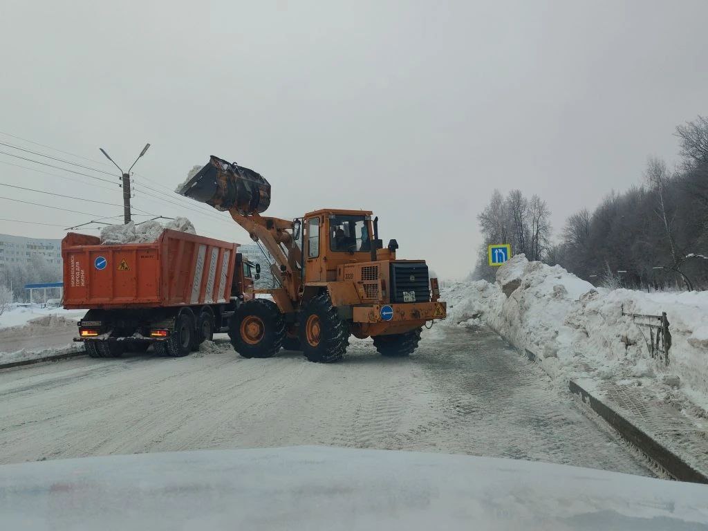 За прошедшие сутки 21 февраля силами ООО КПБ выполнены следующие виды работ по уборке снега: