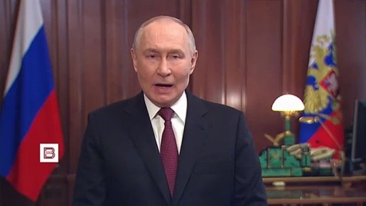 Владимир Путин поздравил россиян с Днём защитника Отечества