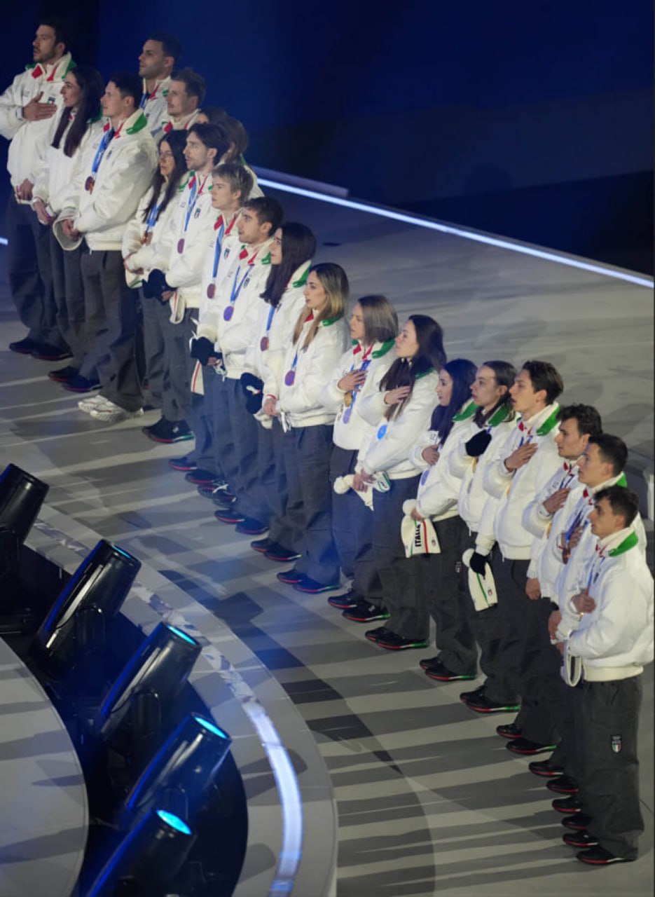 Так прошла церемония закрытия Олимпиады-2026 с участием российских атлетов в Вероне