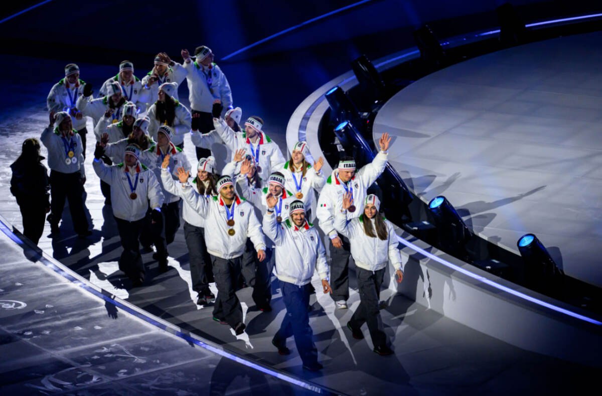 Так прошла церемония закрытия Олимпиады-2026 с участием российских атлетов в Вероне Так прошла церемония закрытия Олимпиады-2026 с участием российских атлетов в Вероне