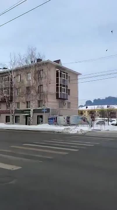 В Альметьевске включили сирены из-за беспилотной угрозы