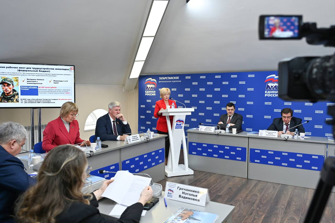 Вопросы реализации партийных проектов обсудили на заседании Президиума Политсовета реготделения «Единой России» Вопросы реализации партийных проектов обсудили на заседании Президиума Политсовета реготделения «Единой России»