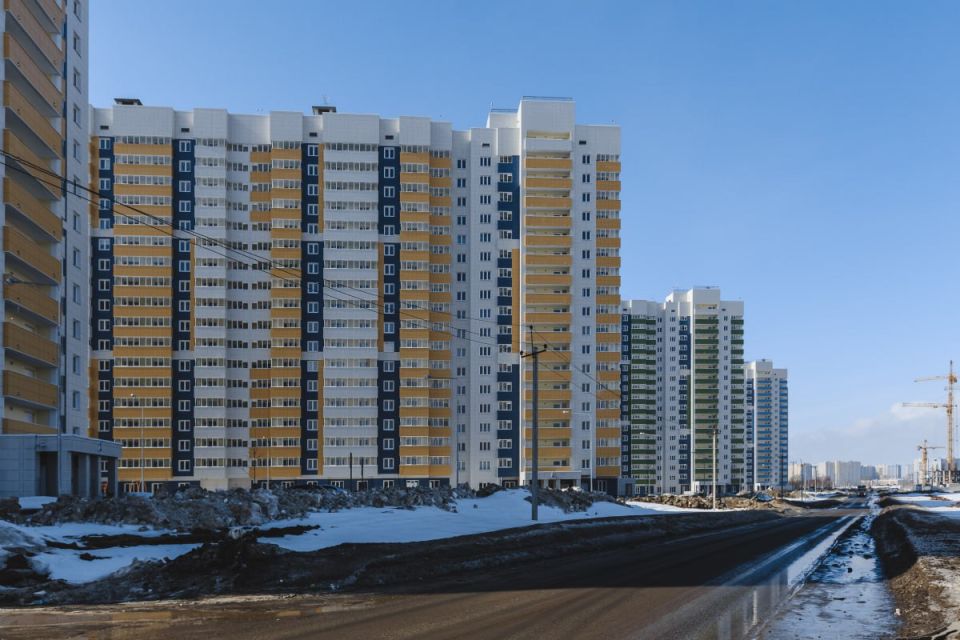 Из-за нехватки водителей сократили выпуск автобусов на казанских маршрутах в Осиново и «Салават Купере», сообщили в городском комитете по транспорту в ответ на комментарии казанцев в телеграм-канале мэрии