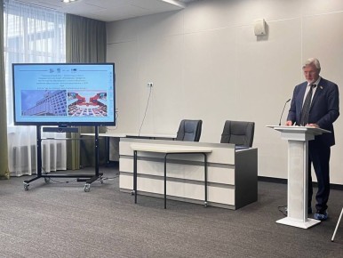 В школе «Адымнар» проходит парламентский урок с участием депутата Госсовета Татарстана Геннадия Глушкова