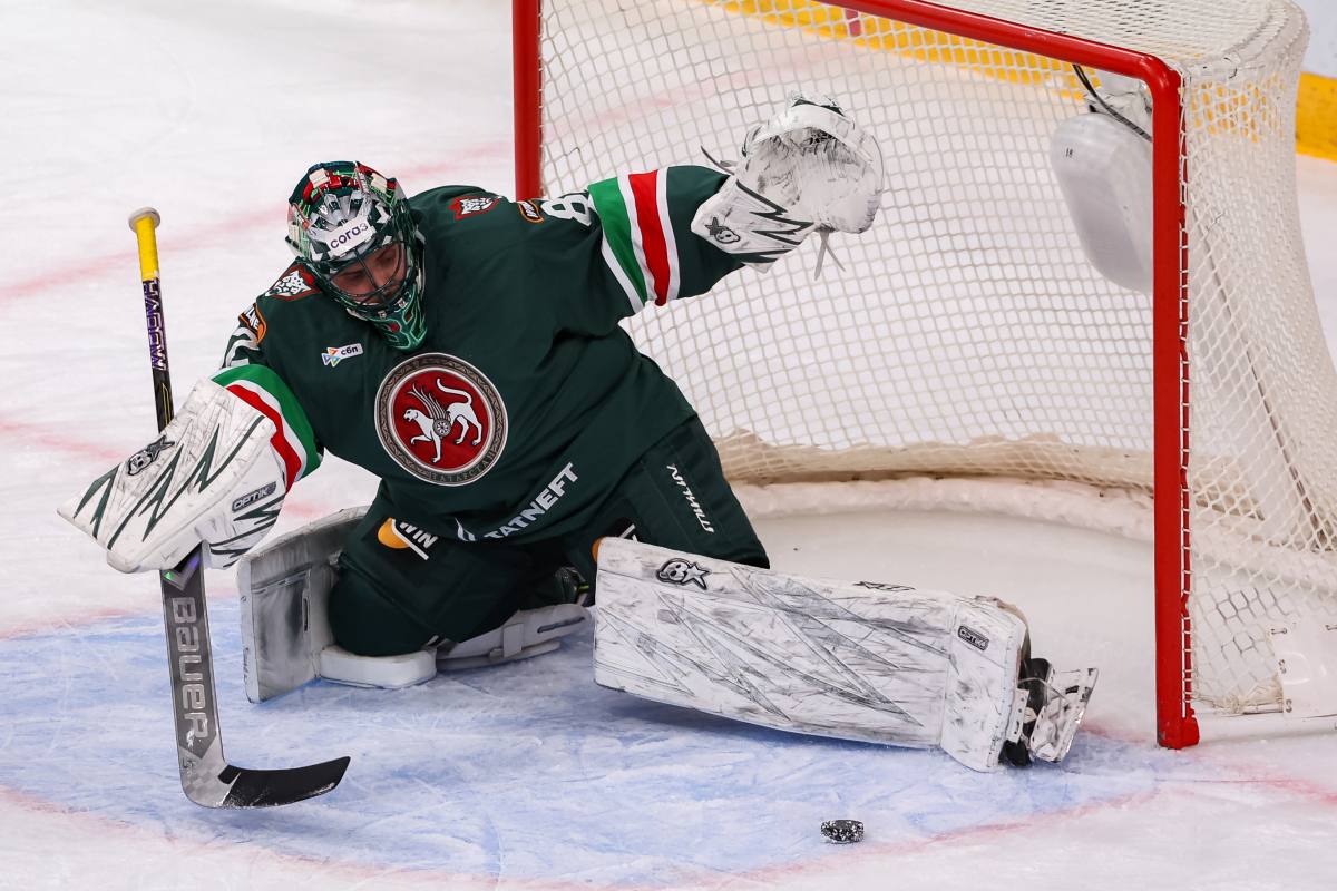 «Ак Барс» выигрывал 3:0 у «Лады», пропустил четыре шайбы подряд и проиграл по буллитам (4:5 Б)