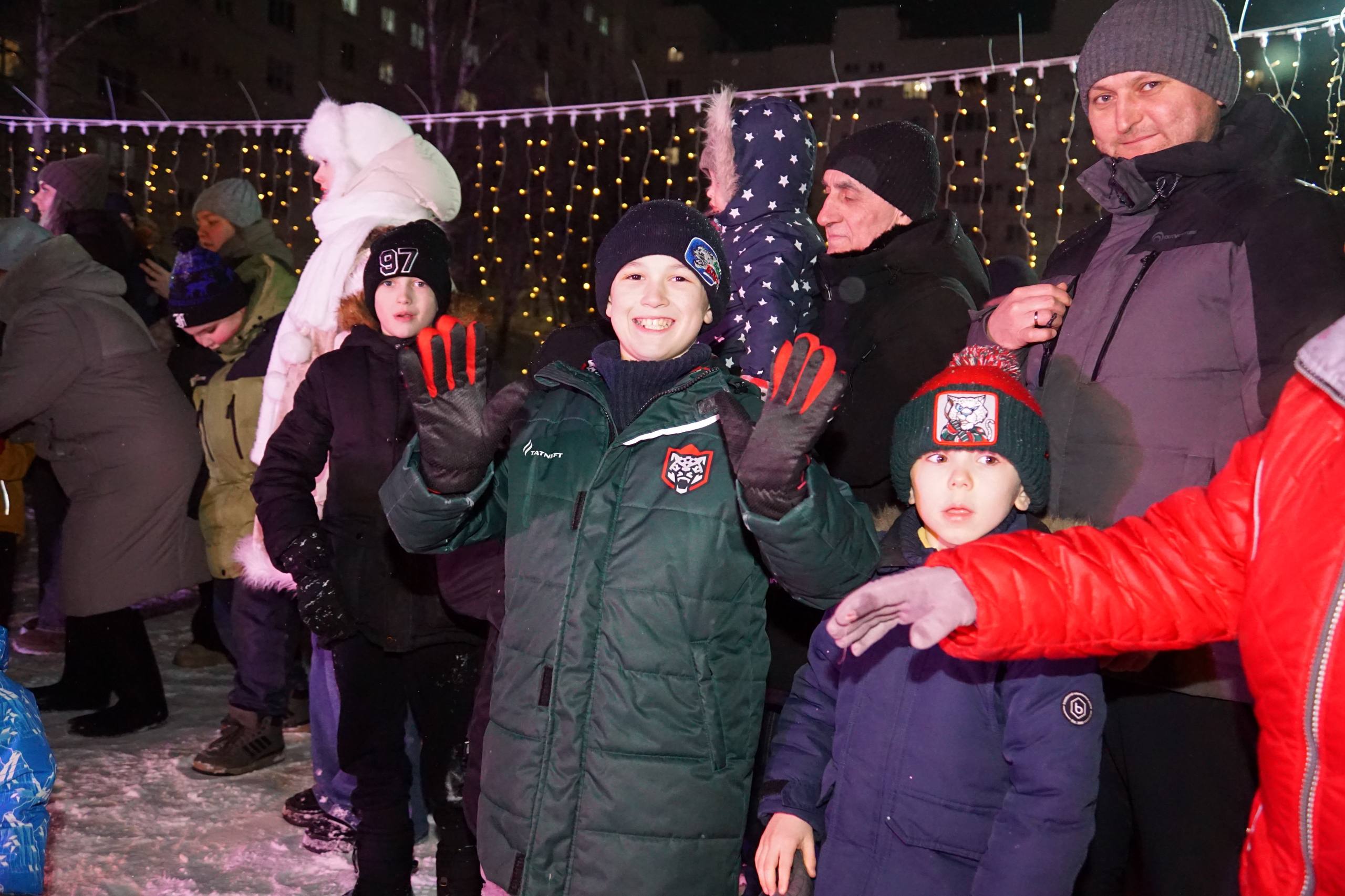 Накануне во дворе дома №95 по проспекту Мира прошло яркое мероприятие «Татарские традиции» в рамках зимнего проекта «Курше» и программы «Зима в Татарстане» при поддержке Раиса РТ Накануне во дворе дома №95 по проспекту Мира прошло яркое мероприятие «Татарские традиции» в рамках зимнего проекта «Курше» и программы «Зима в Татарстане» при поддержке Раиса РТ