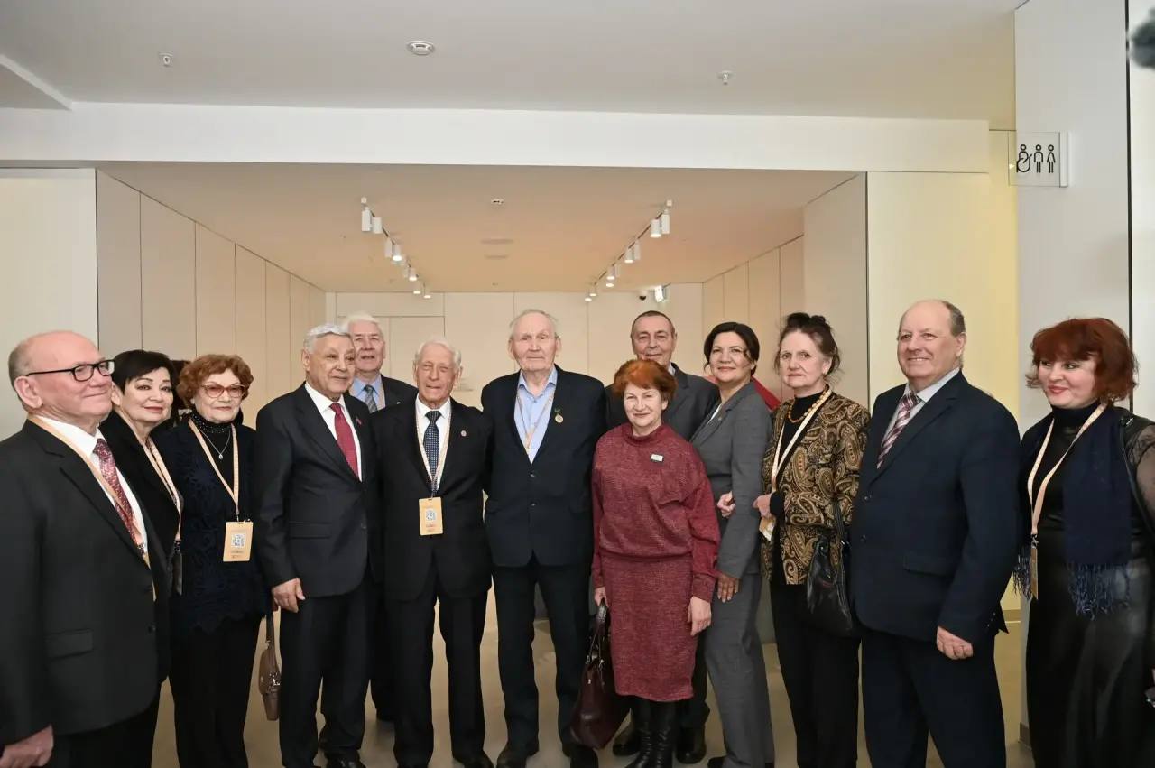 Встретился с ветеранами и Почетными гражданами города Альметьевск и Альметьевского района