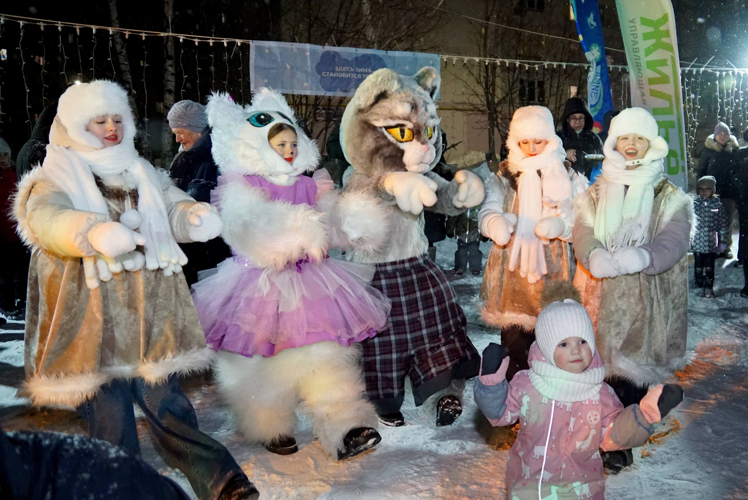 Накануне во дворе дома №95 по проспекту Мира прошло яркое мероприятие «Татарские традиции» в рамках зимнего проекта «Курше» и программы «Зима в Татарстане» при поддержке Раиса РТ Накануне во дворе дома №95 по проспекту Мира прошло яркое мероприятие «Татарские традиции» в рамках зимнего проекта «Курше» и программы «Зима в Татарстане» при поддержке Раиса РТ