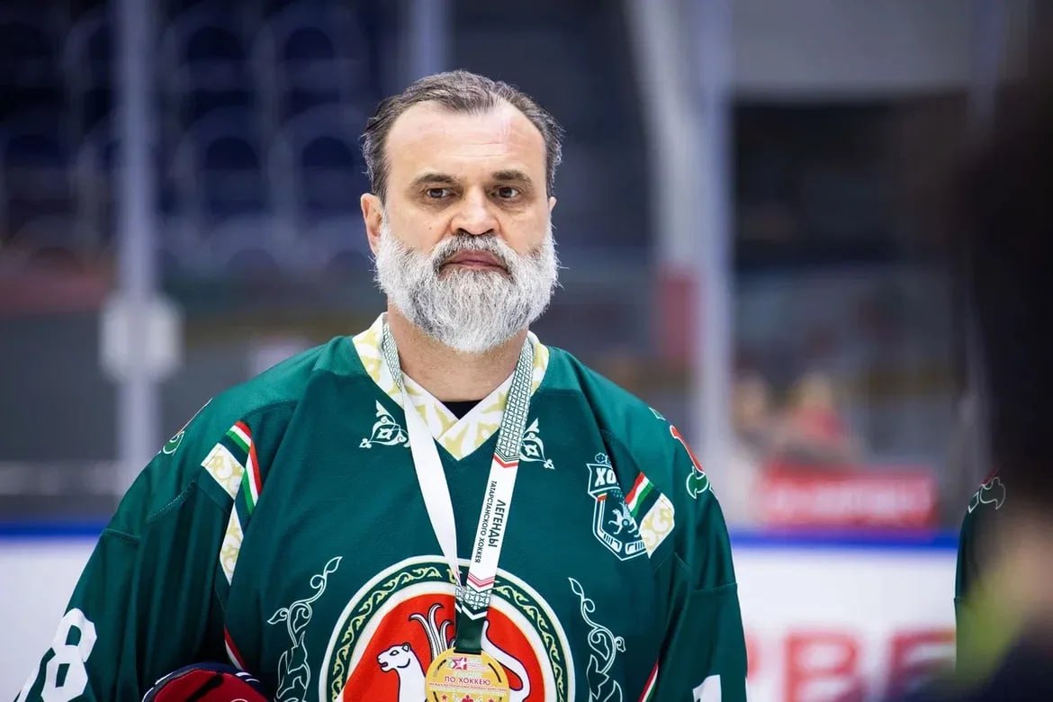 «Герои Татарстана»: благотворительный гала-матч ко Дню защитника Отечества собрал на льду легенд хоккея и воинов «Герои Татарстана»: благотворительный гала-матч ко Дню защитника Отечества собрал на льду легенд хоккея и воинов