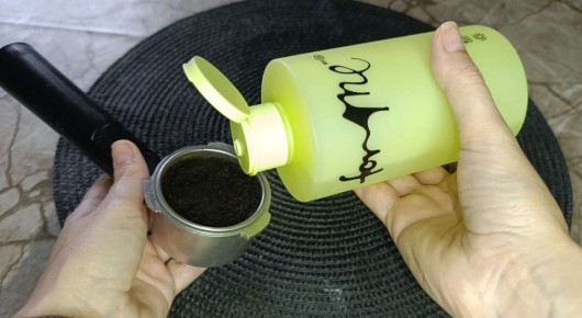 Необычное применение кофейной гущи: секреты смешивания с шампунем