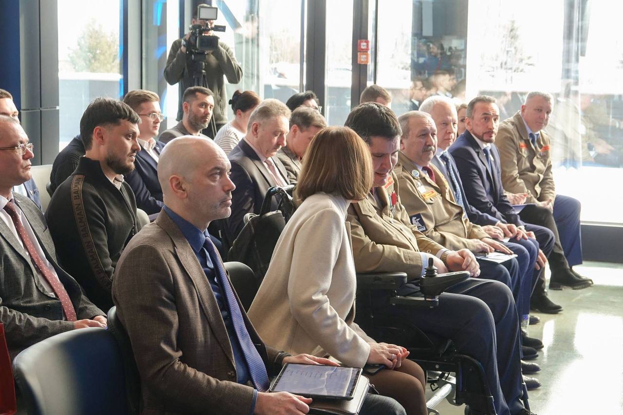 Депутат Госдумы Михаил Киселев: «Татарстан занимает лидирующие позиции в развитии движения студенческих отрядов» Депутат Госдумы Михаил Киселев: «Татарстан занимает лидирующие позиции в развитии движения студенческих отрядов»