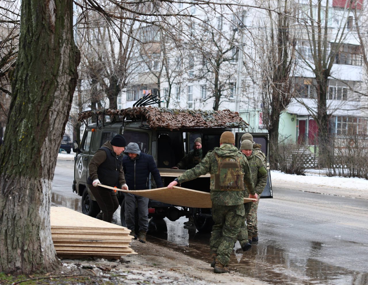 Партию гуманитарной помощи доставили жителям Рубежного из Рыбно-Слободского района Партию гуманитарной помощи доставили жителям Рубежного из Рыбно-Слободского района
