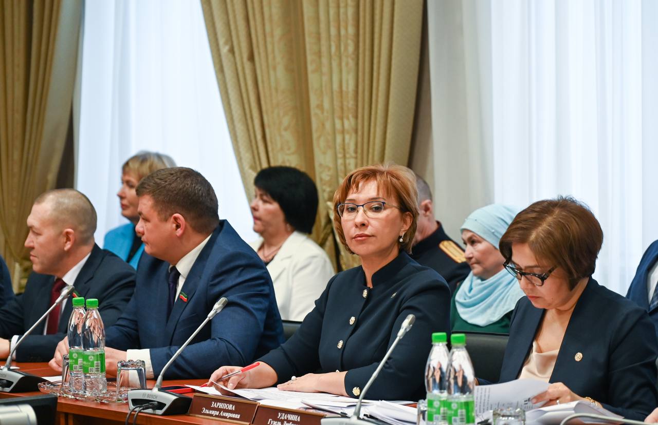 Депутаты Государственной Думы и Государственного Совета обсудили вопросы социальной поддержки участников СВО Депутаты Государственной Думы и Государственного Совета обсудили вопросы социальной поддержки участников СВО