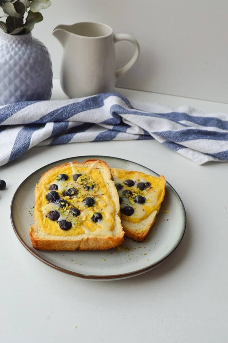 Нежные йогуртовые тосты: идеальный завтрак за 5 минут