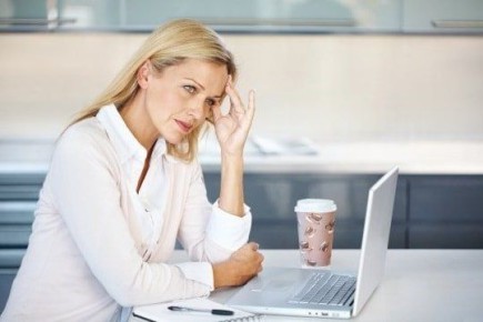 Как облегчить симптомы ПМС с помощью питания и физических упражнений