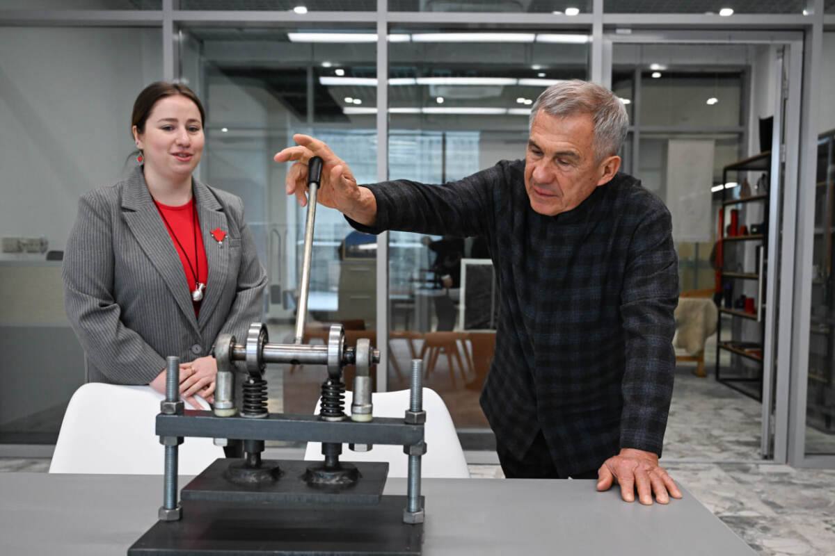 Обновленный ЦУМ в Казани осмотрел Рустам Минниханов