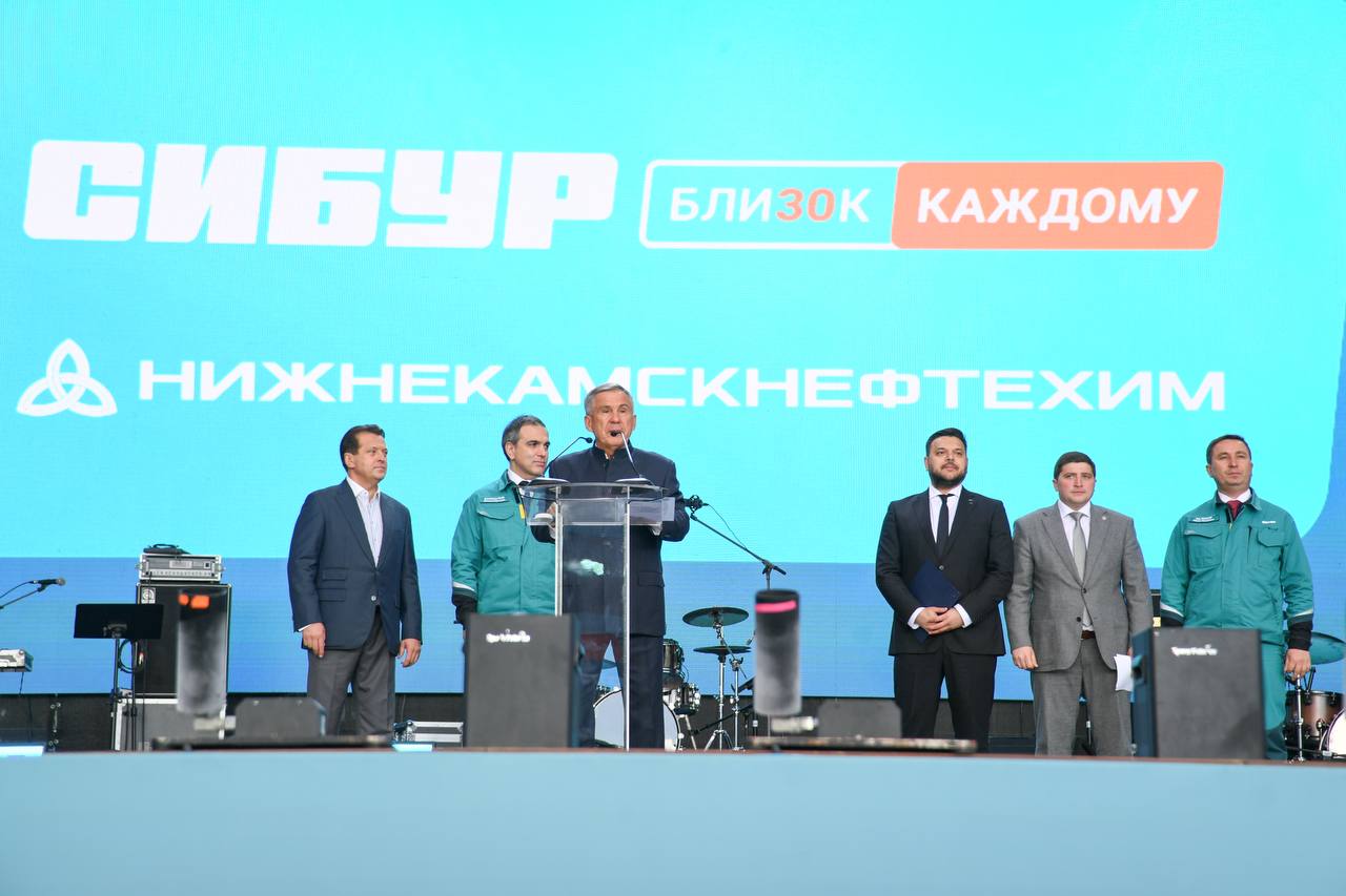 Сегодня поздравления с днем рождения принимает Рустам Нургалиевич Минниханов! Сегодня поздравления с днем рождения принимает Рустам Нургалиевич Минниханов!