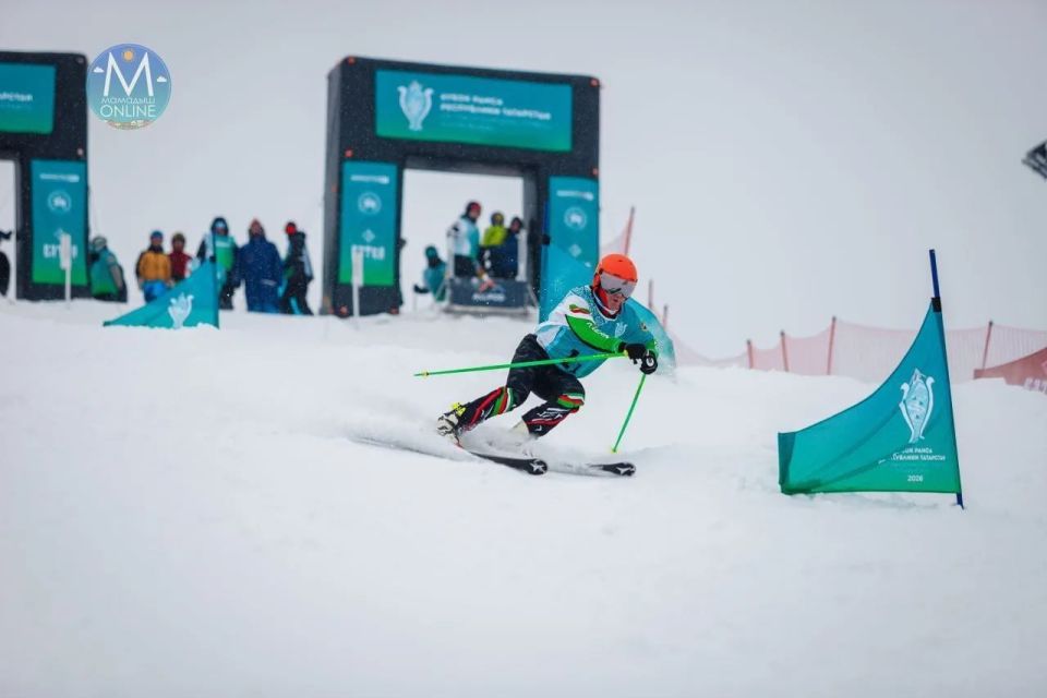 Полицейские приняли участие в благотворительном фестивале по горнолыжному спорту и сноуборду на «Кубок Раиса Республики Татарстан»