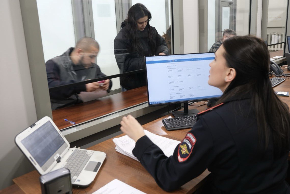 В Казани открылся обновленный отдел по вопросам миграции В Казани открылся обновленный отдел по вопросам миграции