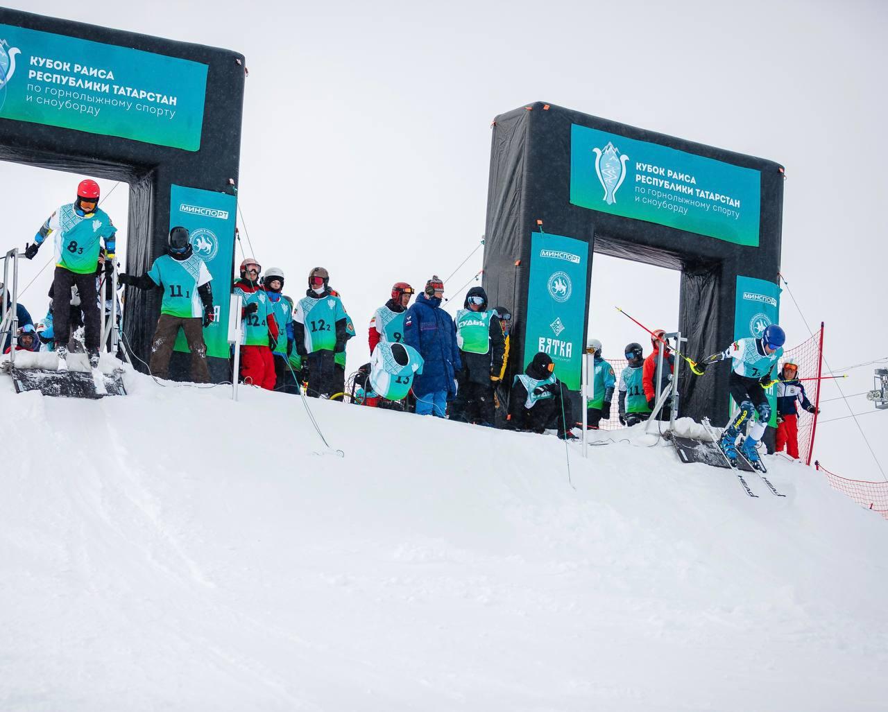 Горнолыжный сезон еще не заканчивается Горнолыжный сезон еще не заканчивается