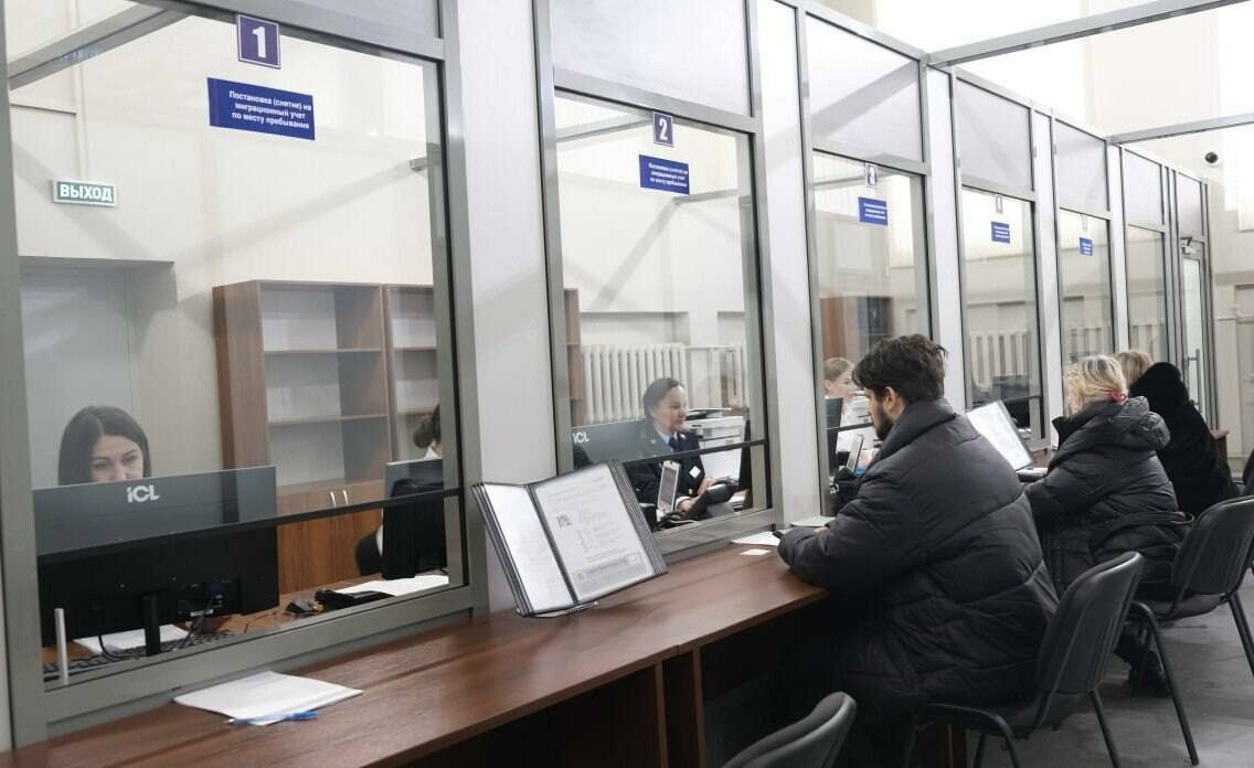 В Казани обновили отдел по вопросам миграции, за день его могут посетить до 350 человек