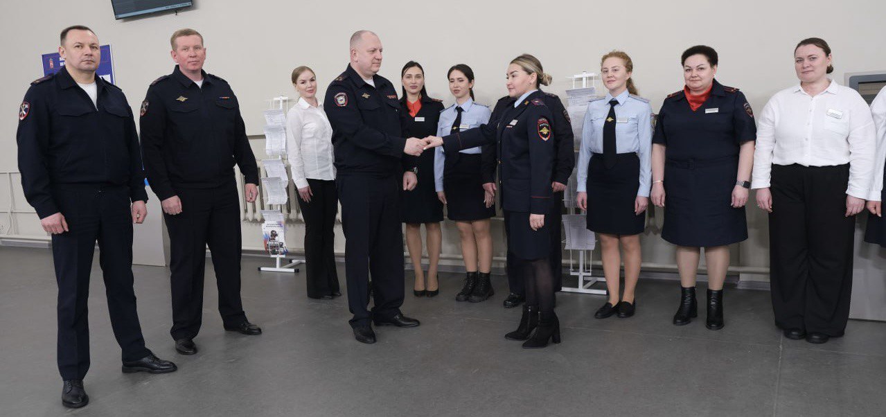 В Казани открылся обновленный отдел по вопросам миграции В Казани открылся обновленный отдел по вопросам миграции