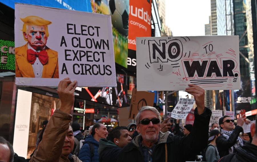 Иран заявил об отказе вести переговоры с США после гибели Хаменеи