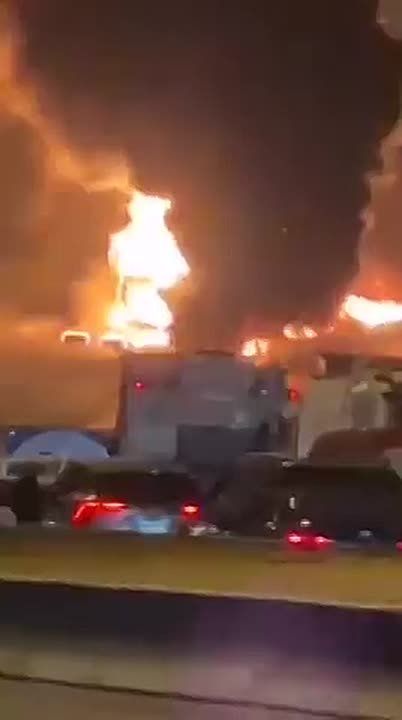 Новости к этому часу:. В Роскомнадзоре опровергли информацию о закрытии доступа к иностранным VPN