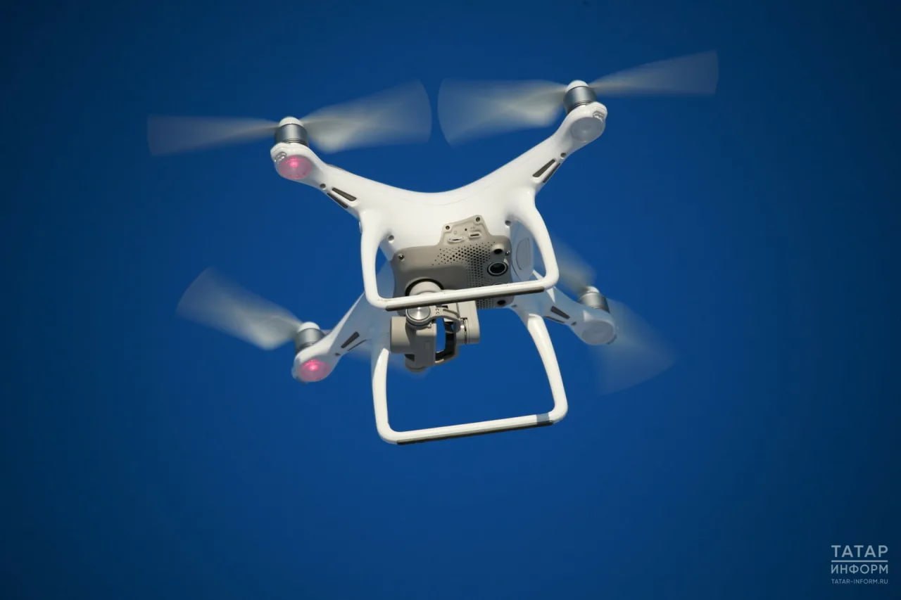 Казанские школьники массово осваивают беспилотники: как учат будущих операторов дронов