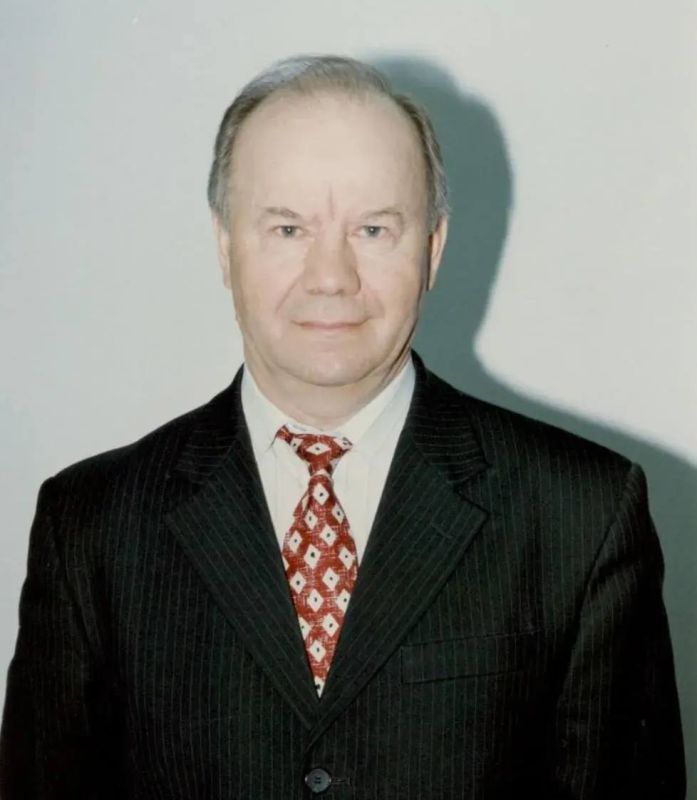 ������� ���� 80-������ ������ �������� ������ ��������� ������ � �������� ��������� ������ �����������, ������� ��������������� ������� � �������� ������������ �������