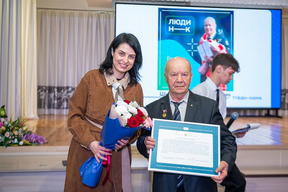 В школе №36 прошёл первый «Табеевский диктант», приуроченный ко дню рождения выдающегося советского партийного деятеля Фикрята Табеева В школе №36 прошёл первый «Табеевский диктант», приуроченный ко дню рождения выдающегося советского партийного деятеля Фикрята Табеева