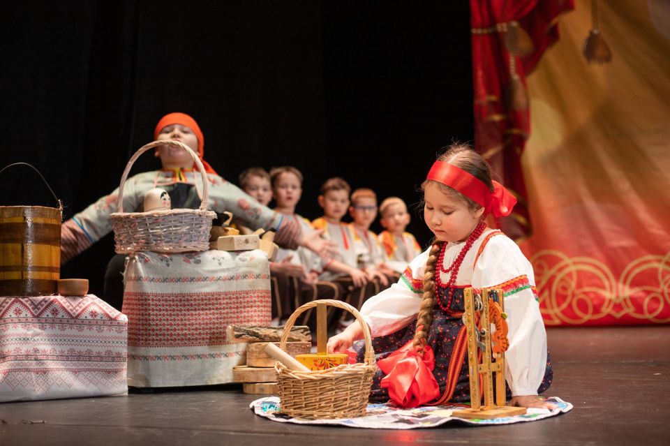 ����� 200 ������������� ���������� ��������������� ���������� ����������� ������� ������� � IV ������������� ���������-�������� ������������ �������