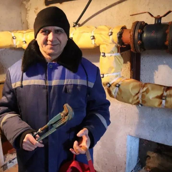 Сегодня профессиональный праздник отмечают работники жилищно-коммунального хозяйства! Сегодня профессиональный праздник отмечают работники жилищно-коммунального хозяйства!