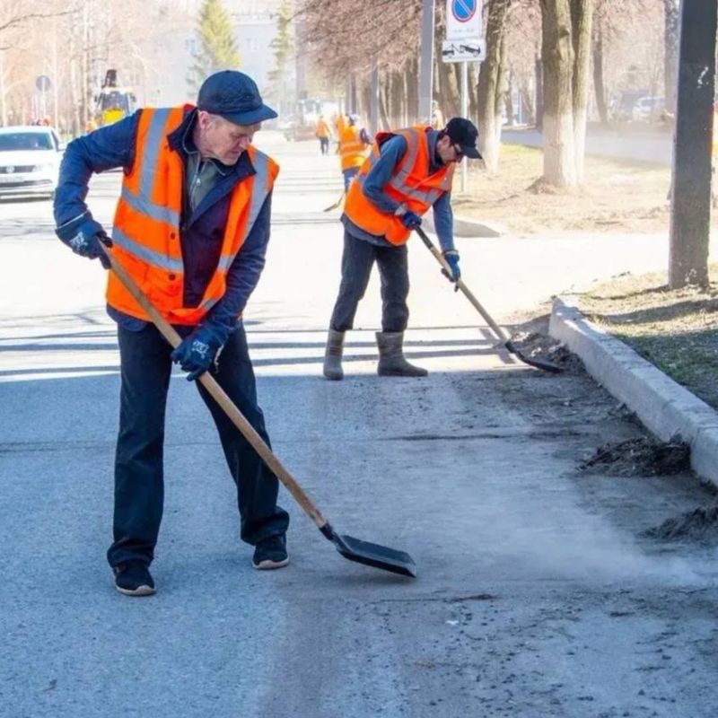 Сегодня профессиональный праздник отмечают работники жилищно-коммунального хозяйства!