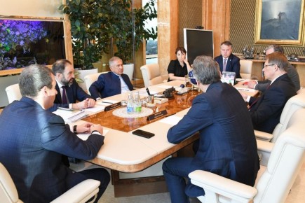Раис Татарстана и глава минздрава России обсудили помощь пострадавшим на «Нижнекамскнефтехиме»
