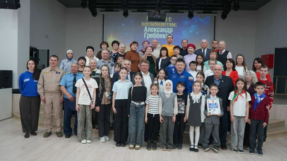 Ребята из Азнакаево познакомились с поразительным и загадочным космосом