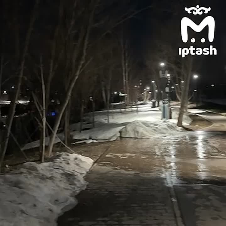 Фонтан из нечистот опять забил у ЖК "Аквамарин"