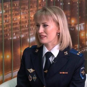 Замначальника УМВД по следственной части Челнов задержали за то, что она помогла обвиняемому избежать срока