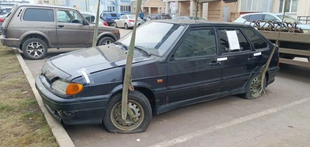 В Нижнекамске эвакуируют брошенные автомобили