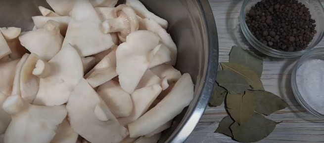 Соление грибов: древние секреты на современный лад